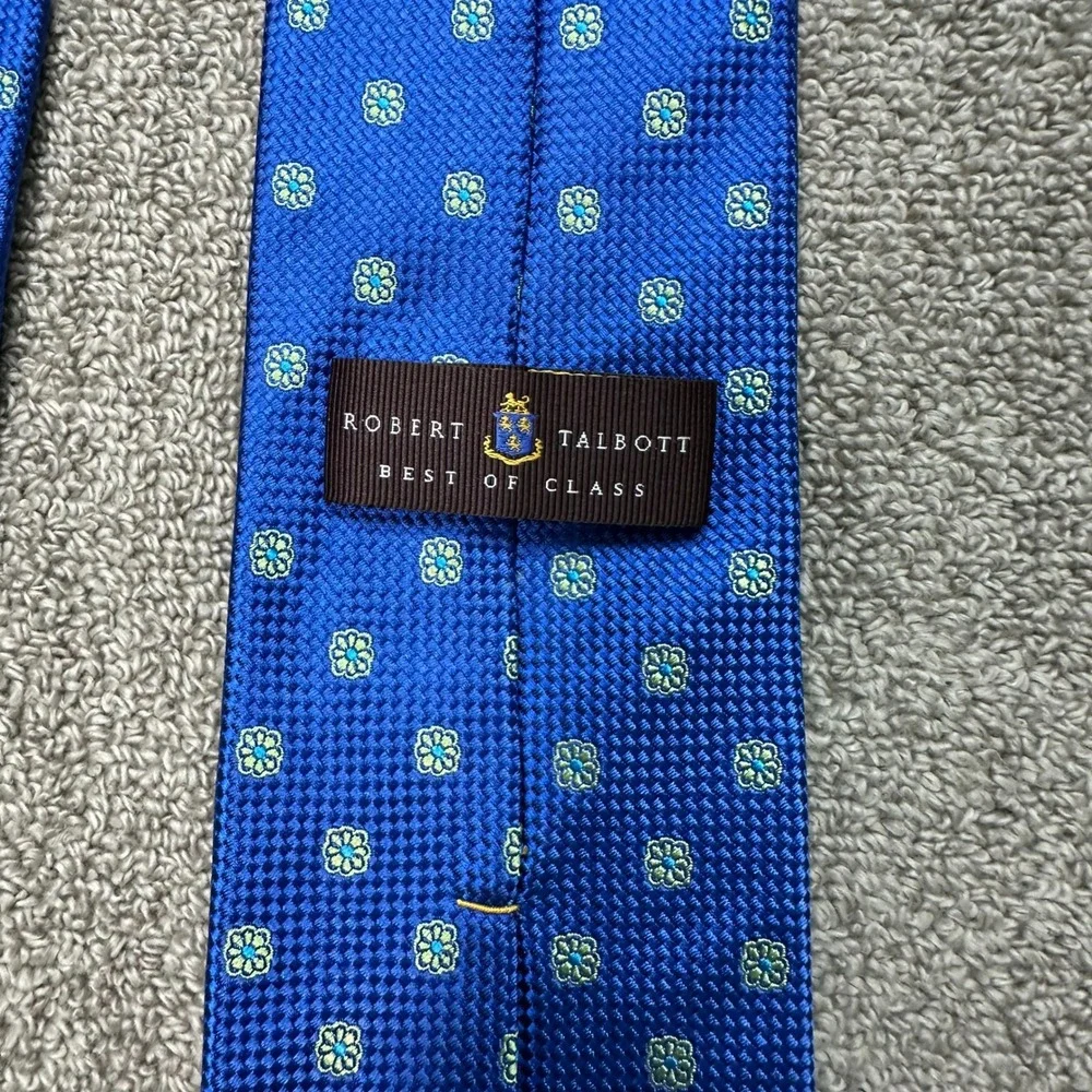 Robert Talbott Best of Class Silk Tie Blue Green Floral Medallion Made in Italy